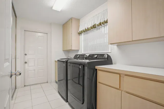 Residence photo 22