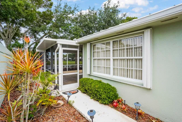 Residence photo 23