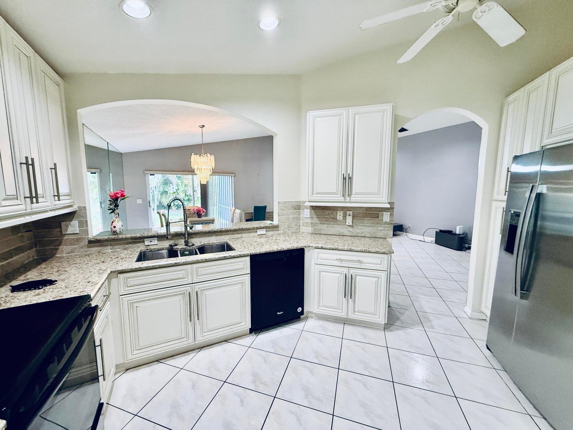  Residence photo 5