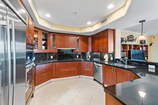 The Landmark Palm Beach Gardens Unit 902b photo 10