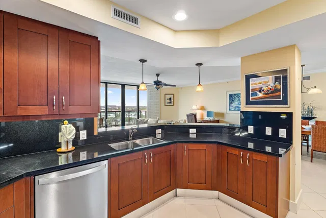 The Landmark Palm Beach Gardens Unit 902b photo 11
