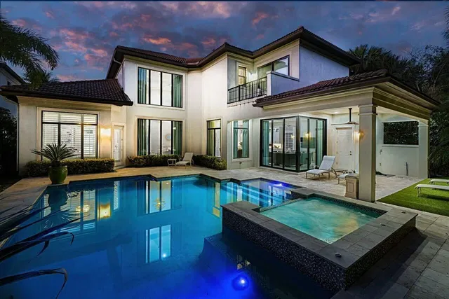 Residence photo 2