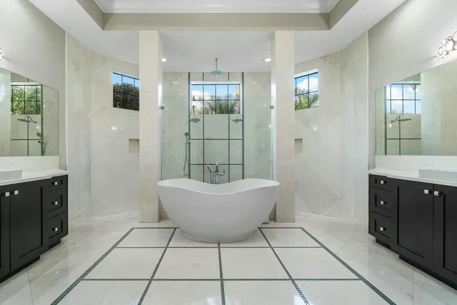 Residence photo 22