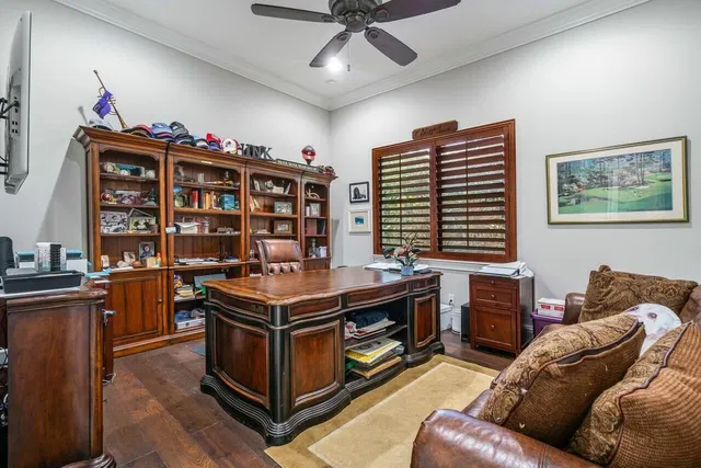 Residence photo 26