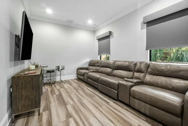 Residence photo 38