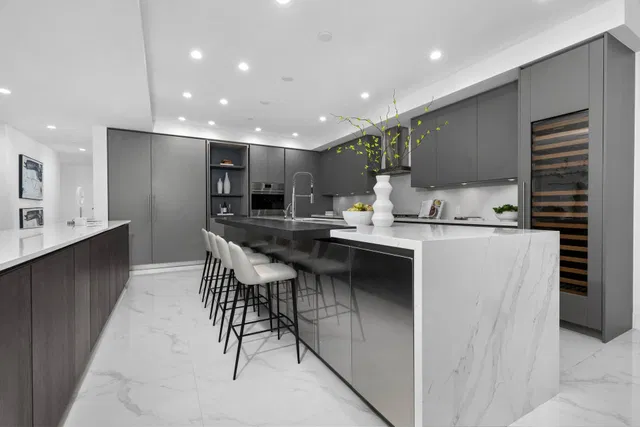 Royal Palm Residences Boca Raton Unit 201 photo 4