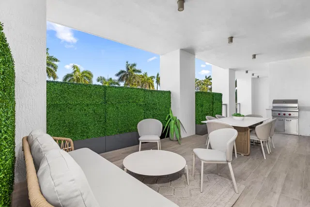 Royal Palm Residences Boca Raton Unit 201 photo 14
