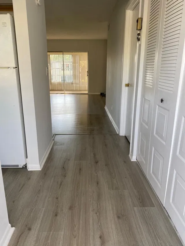 Unit 206 photo 5