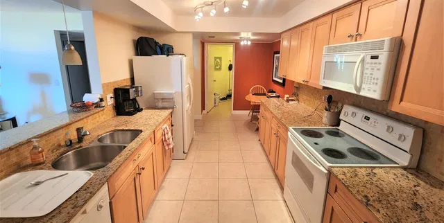 Unit 9403 photo 27