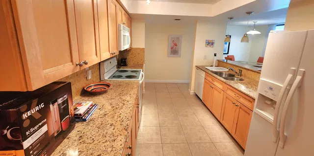 Unit 9403 photo 29