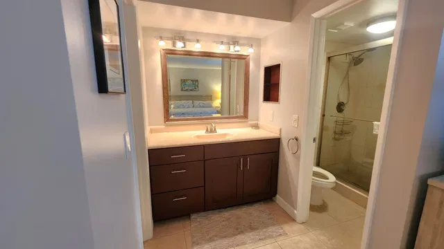 Unit 9403 photo 38