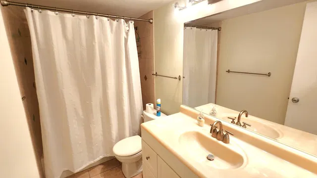 Unit 9403 photo 42