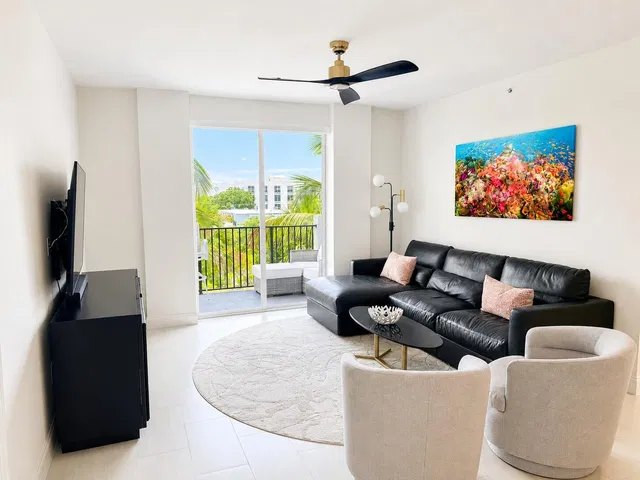 Pineapple Grove Village Condominiums Unit 2403 photo 8