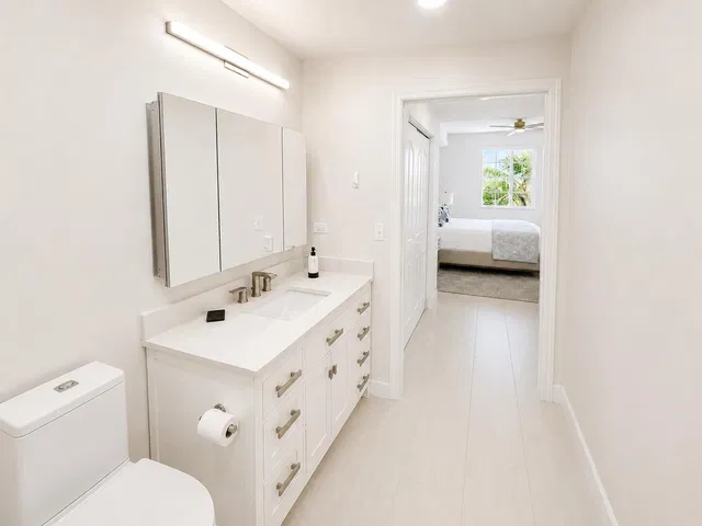 Pineapple Grove Village Condominiums Unit 2403 photo 15