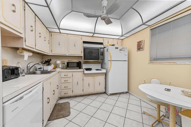  Unit 3170 photo 7