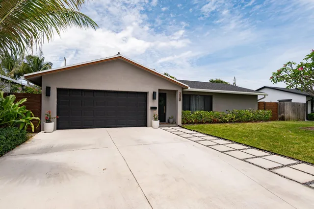 SoSo West Palm Beach Residence photo 43