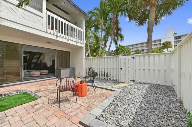 South Palm Beach Unit 111 photo 27