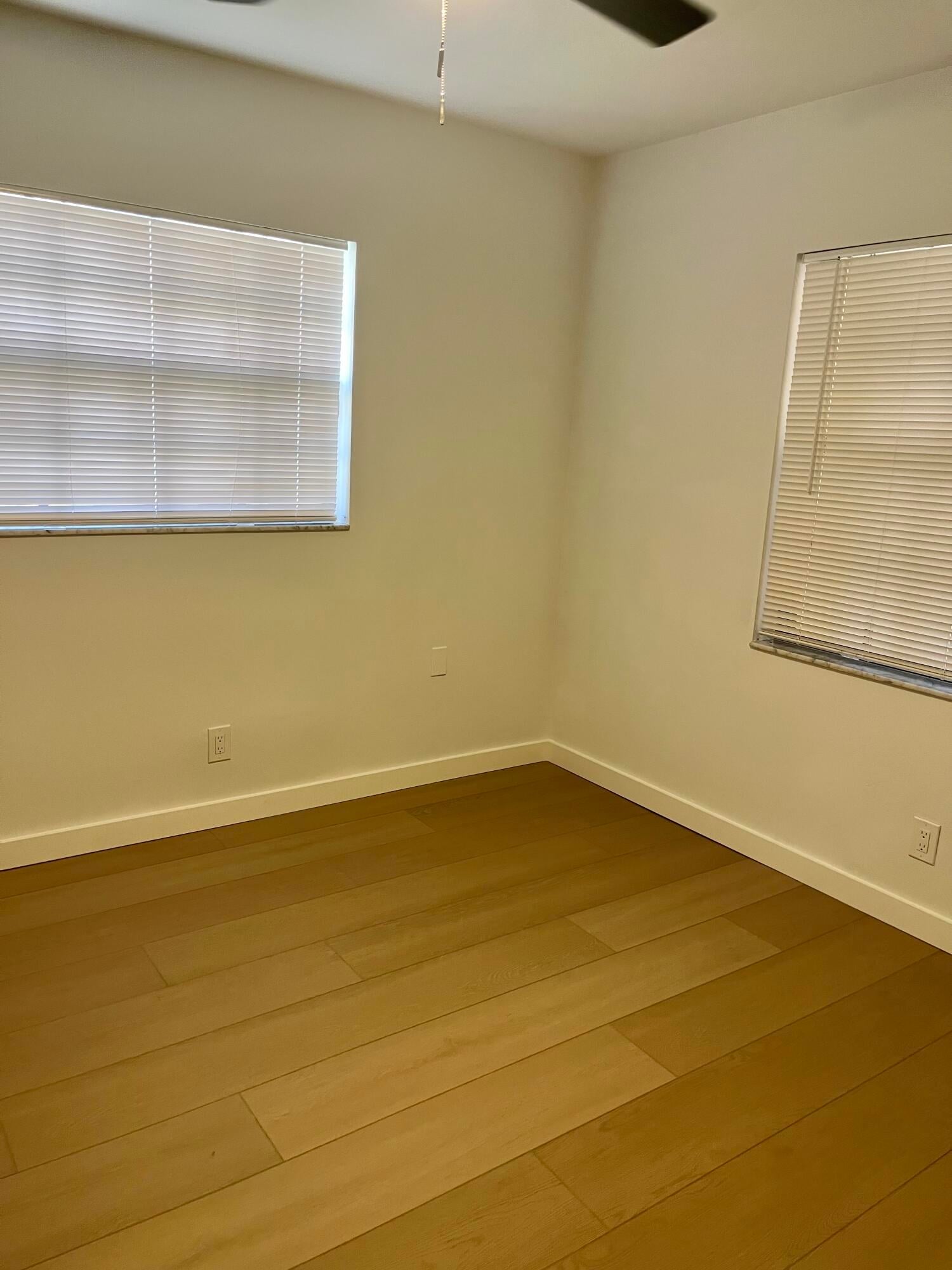 Unit 4243 photo 12