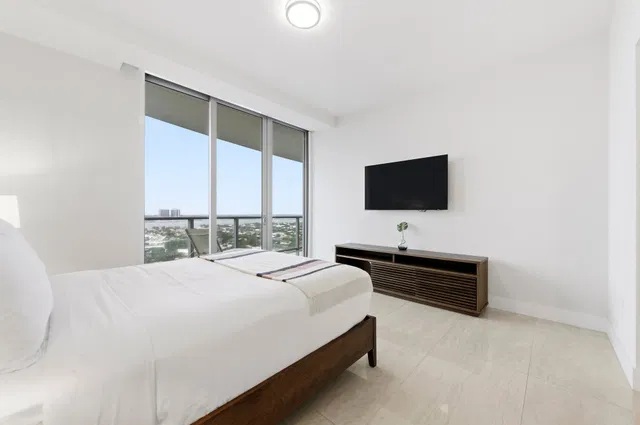 Amrit Ocean Resort & Residences Unit P-1802 photo 10