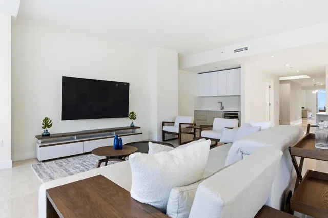 Amrit Ocean Resort & Residences Unit P-1802 photo 14
