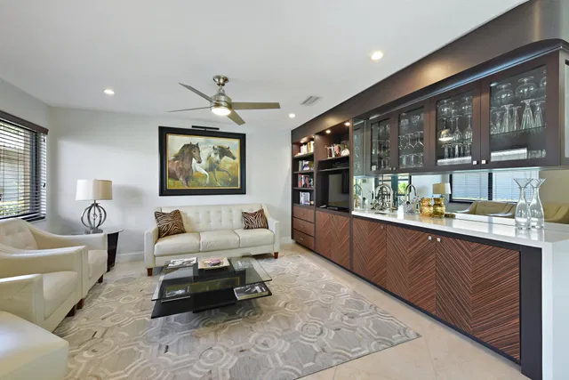 Residence photo 9