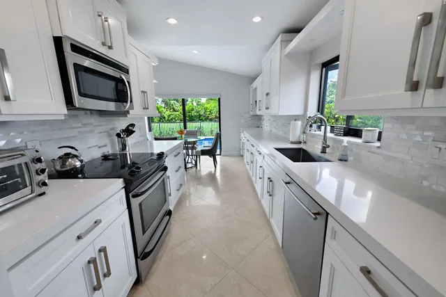 Residence photo 19