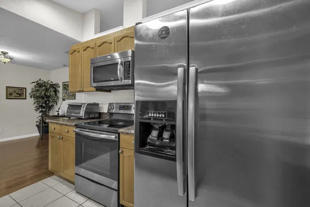 Residence photo 6