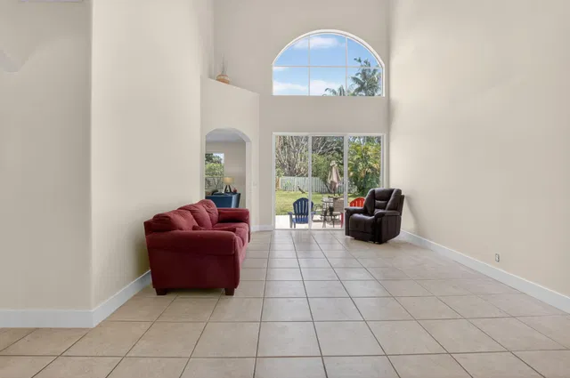 Residence photo 4