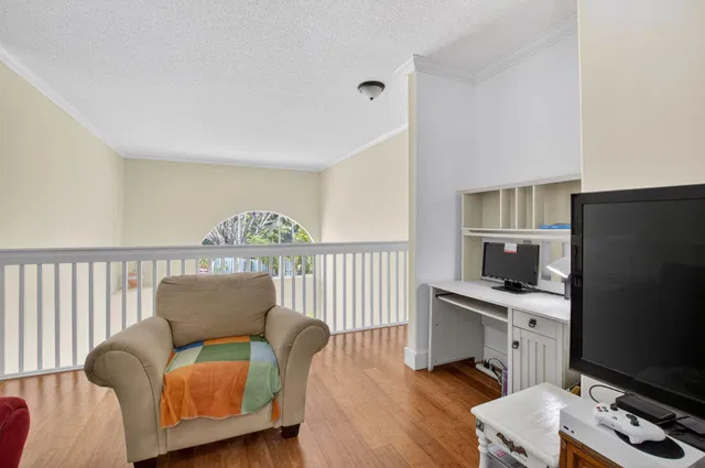 Residence photo 35