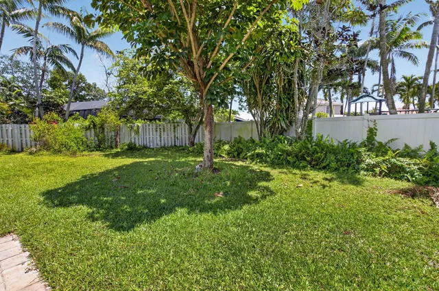 Residence photo 48