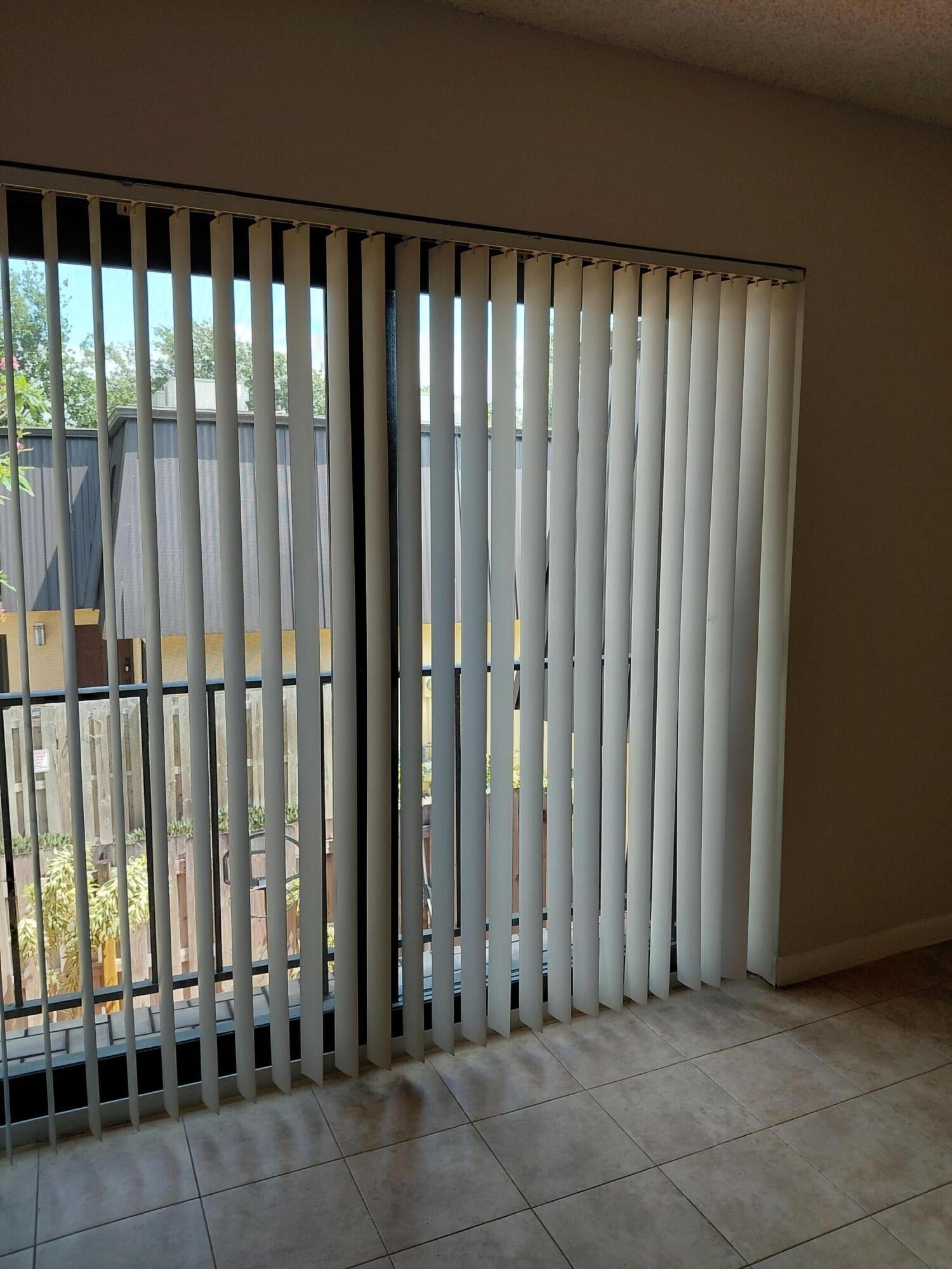  Unit 2403 photo 5