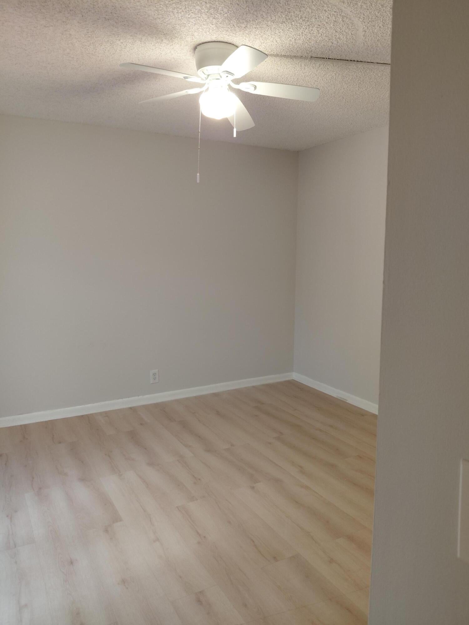  Unit 2403 photo 9