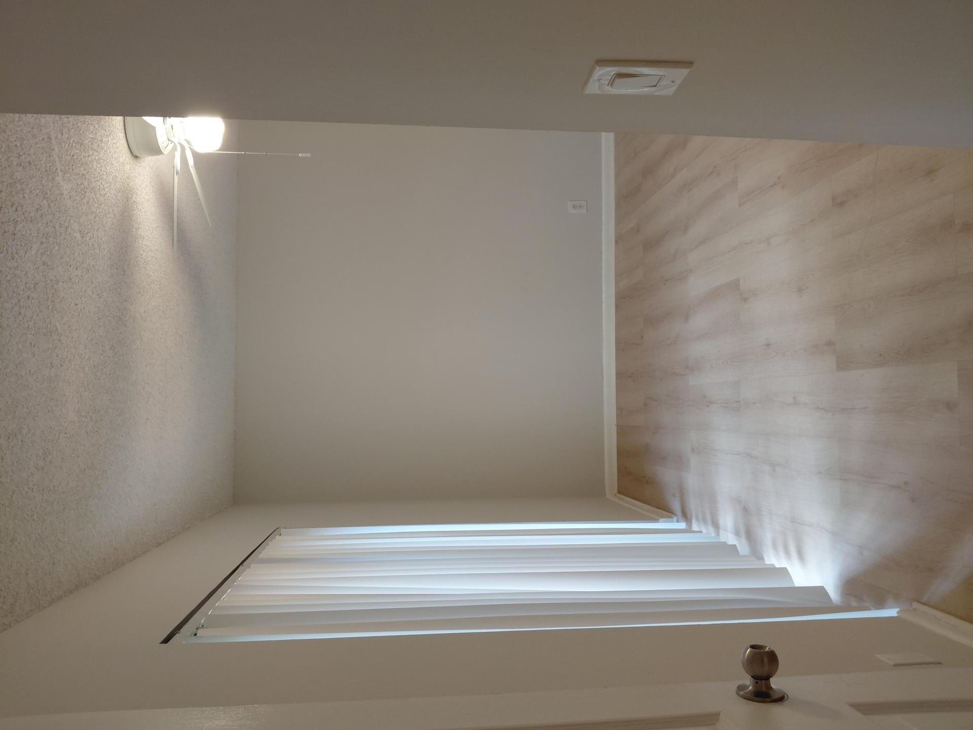  Unit 2403 photo 11
