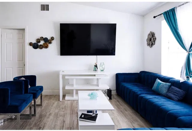  Residence photo 5