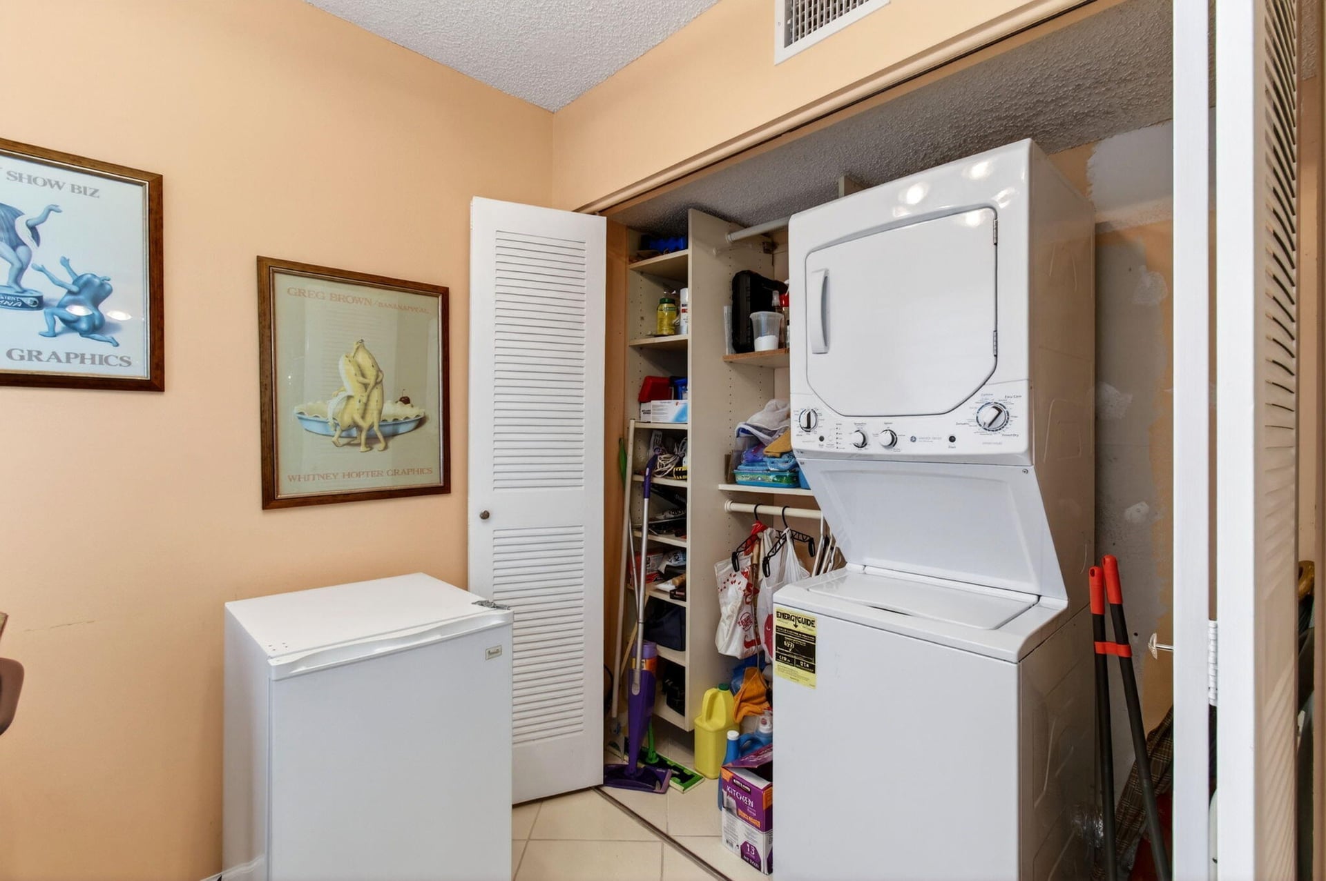 Unit 104 photo 16