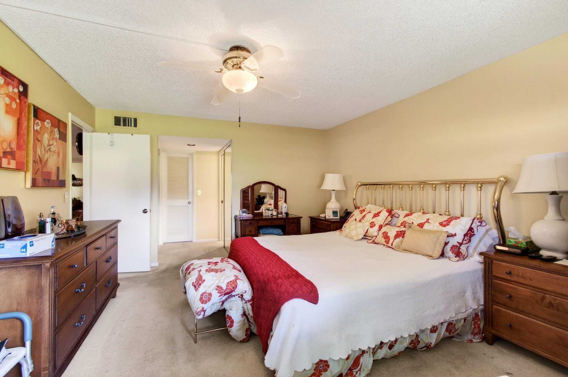 Unit 104 photo 27