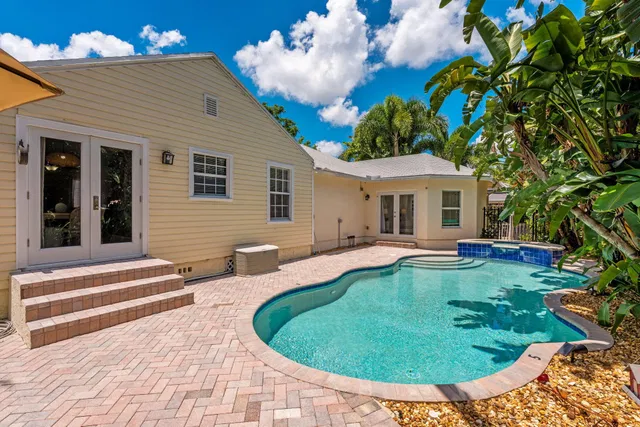 Residence photo 11