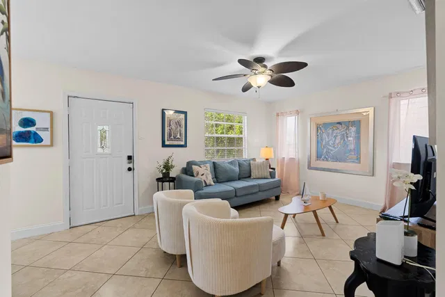 Residence photo 14