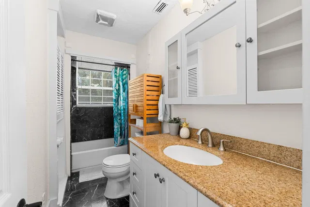 Residence photo 26