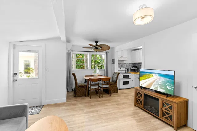 Residence photo 48