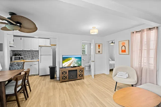 Residence photo 52