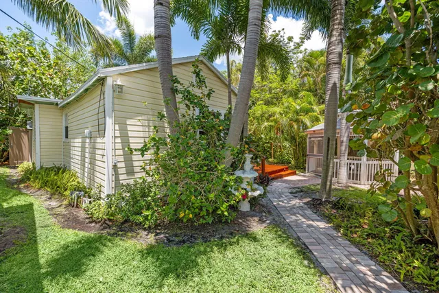 Residence photo 60