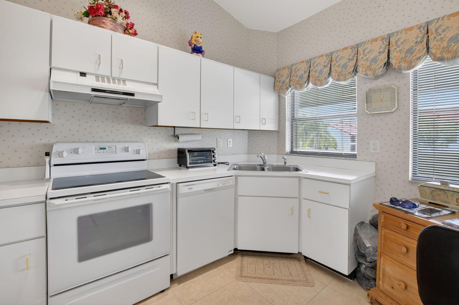 Residence photo 3