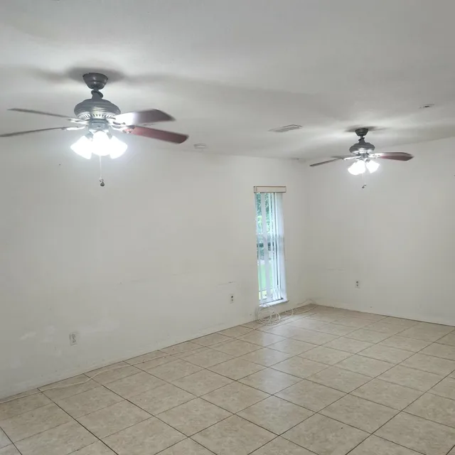 Residence photo 9