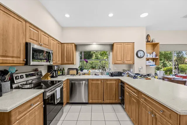 Harbour Ridge Residence photo 15