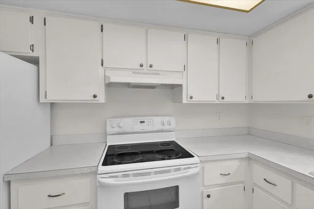 Unit 14-1 photo 11