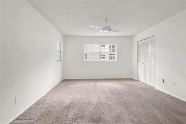 Unit 14-1 photo 25