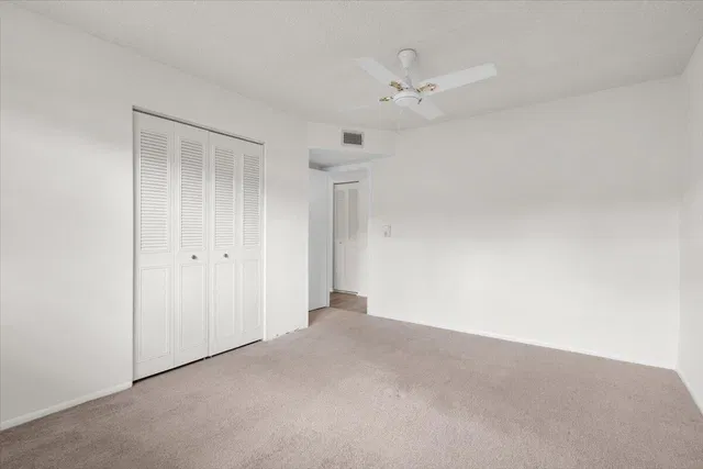 Unit 14-1 photo 28