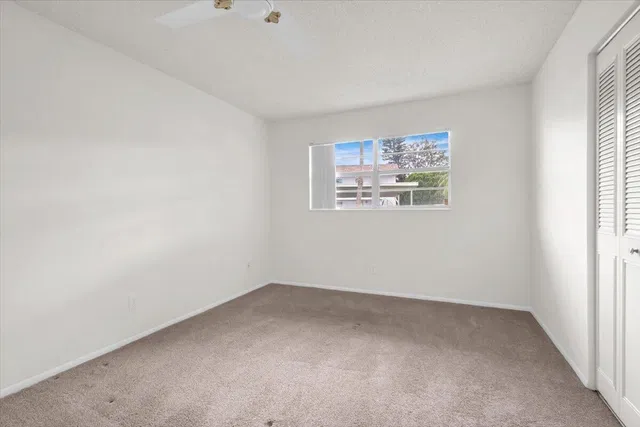 Unit 14-1 photo 30