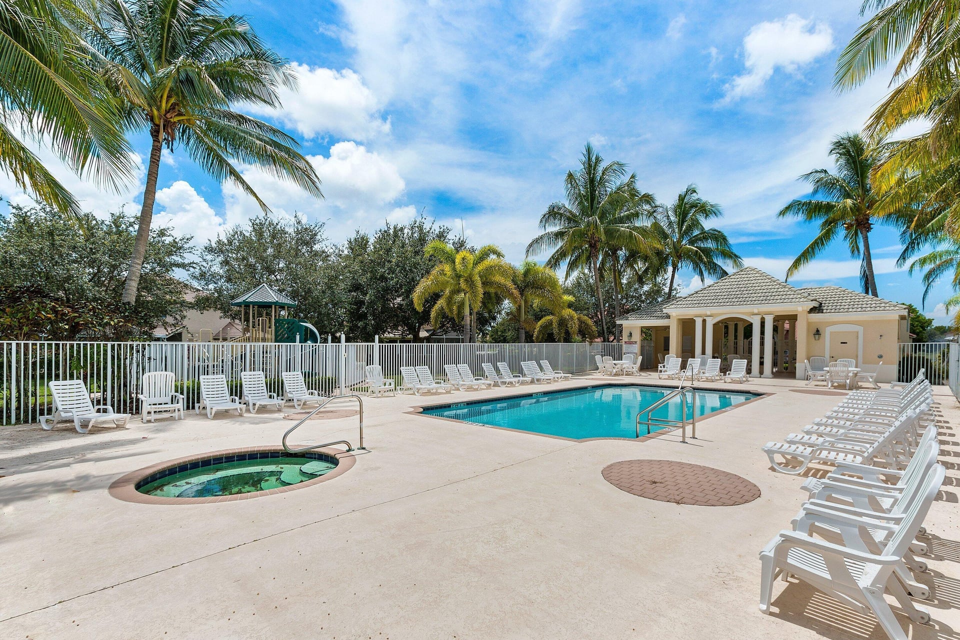 Residence photo 64